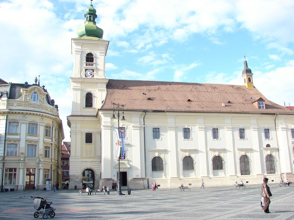 Central City Ap Hermannstadt Exterior foto